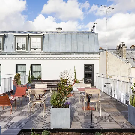 Hotel Le Grand Quartier Paris